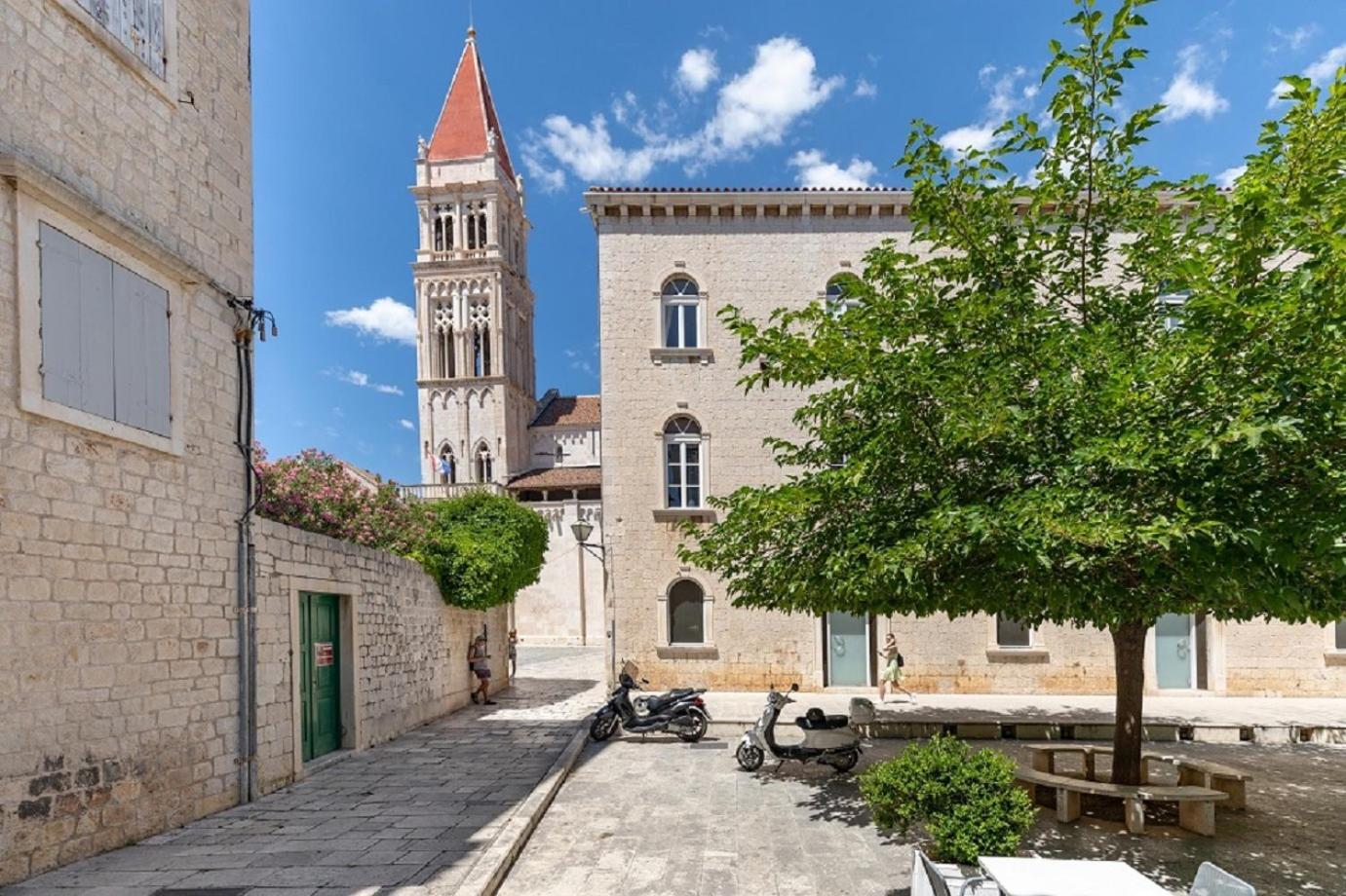 Agava Lux Apartment Trogir Exterior photo